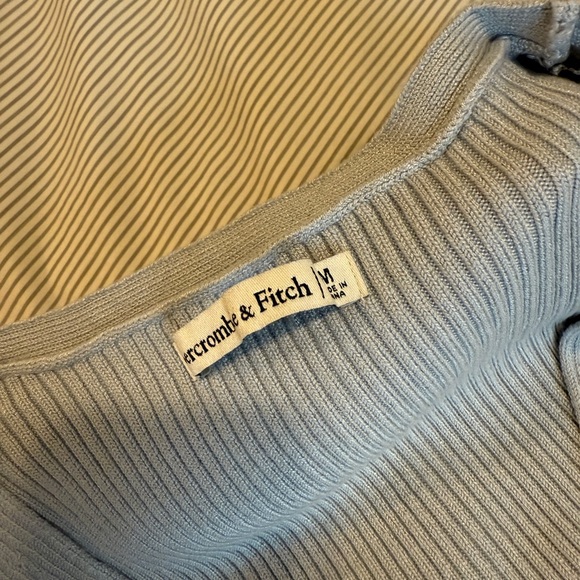 Abercrombie & Fitch Light Blue Ribbed V-Neck Bodysuit - Picture 4 of 4